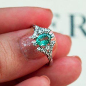 Brilliant Natural Alexandrite Diamond 18k Gold Engagement Ring